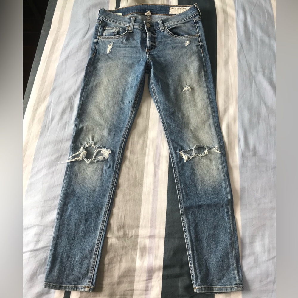 Rag & Bone Distressed Jeans ankle capris